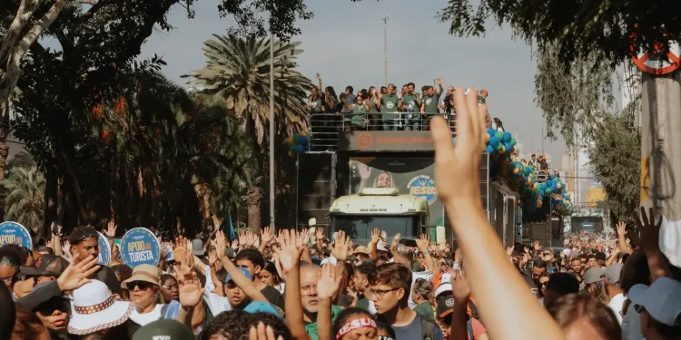 Marcha para Jesus reúne público evangélico em São Paulo